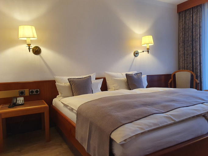Bedroom 4, Käfernberg Weinhotel, Aschaffenburg