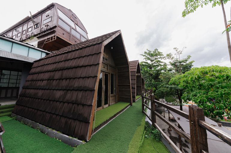 Exterior & Views 2, Urbanview Hotel Cianjur City Park by RedDoorz, Cianjur