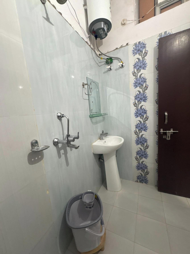 Bathroom 4, Hotel Tiger Homestay, Sawai Madhopur