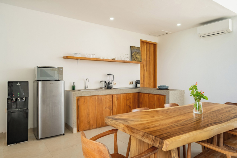 Private kitchen 5, Tropical Modern Villa Amaya by OriVista, Badung