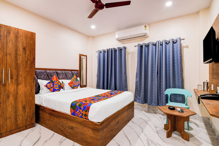 Room 5, Fabhotel Adhiraj Inn, Kolkata