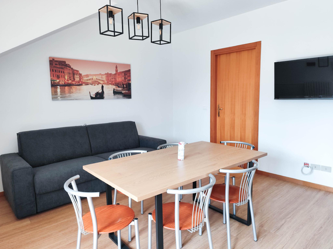 4, Spacious apartment with pool access, Venezia