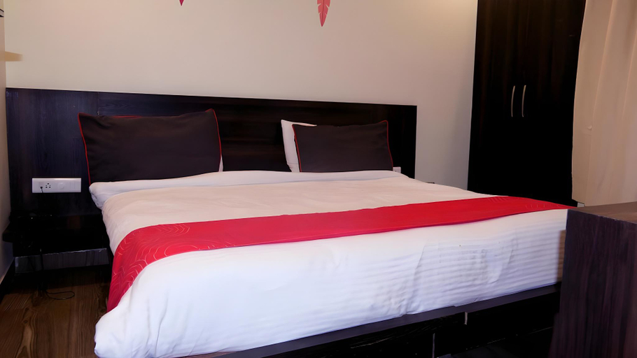 Bedroom, Hotel Aarya, Lucknow