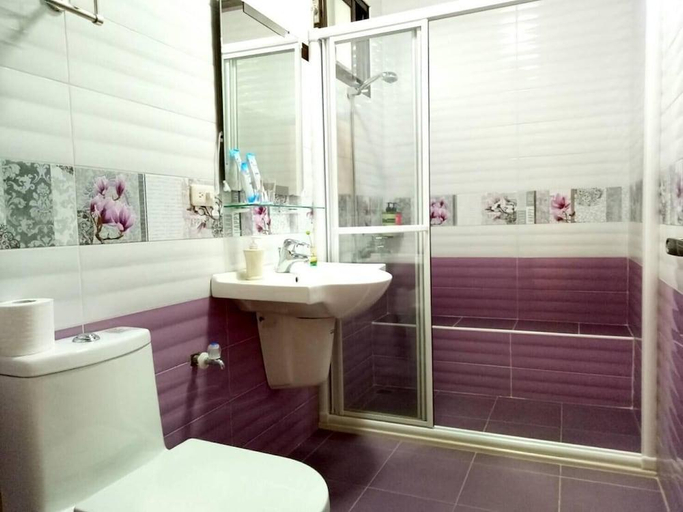 Bathroom 4, yu le ting yuan homestay, Taitung