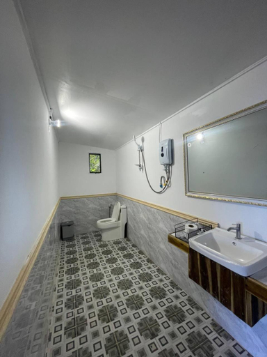Bathroom 3, Real Hostel, Sihanoukville
