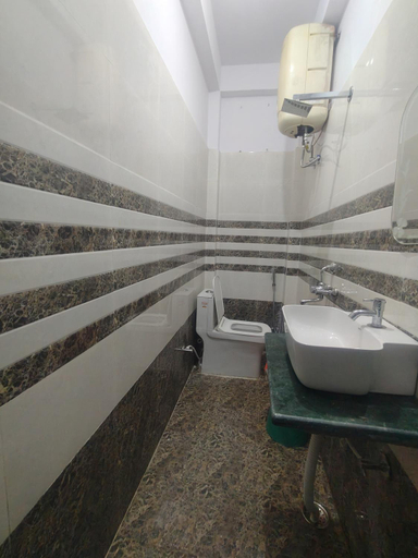Bathroom 4, JPM Paying Guest House , Varanasi
