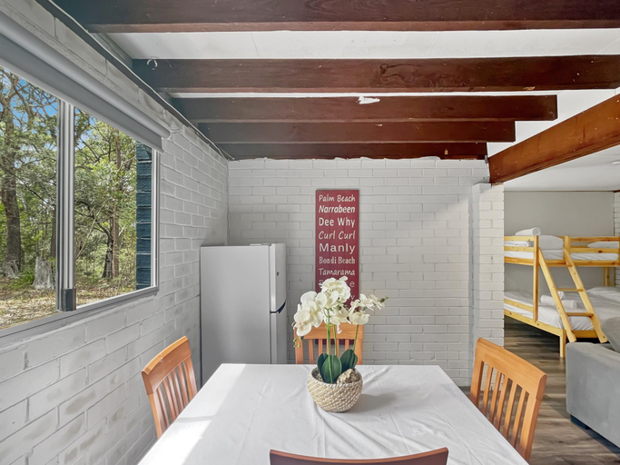 Separate living room 5, Family Beach House with Outdoor Entertaining, Eurobodalla