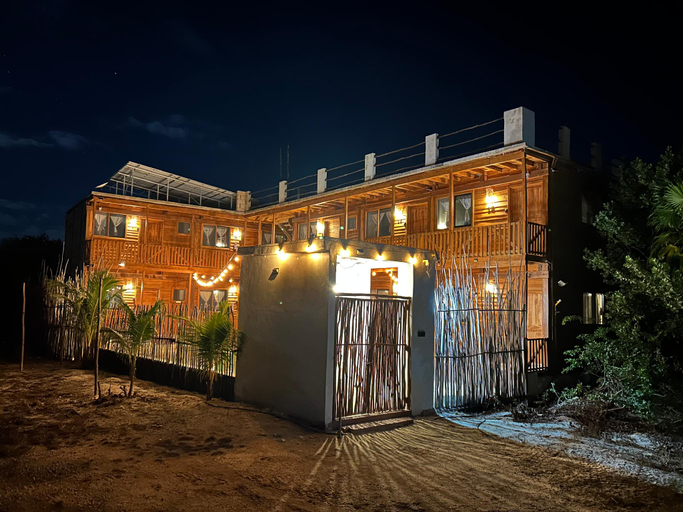 Entrance 2, Hotel Selva Y Mar, Lázaro Cárdenas