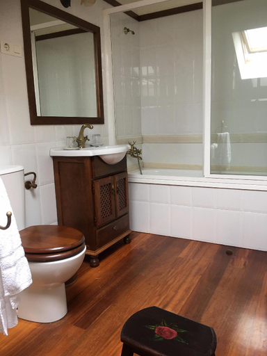 Bathroom 3, Indiana Colonial Style House Villa Auristela, Asturias