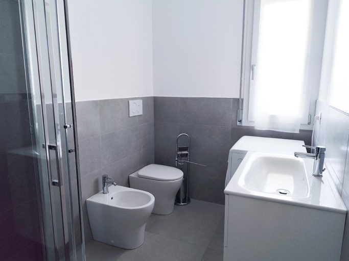 Bathroom, Modern apartment with pool, Venezia