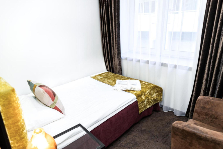 Bedroom 2, Hof Hotel, Kauno