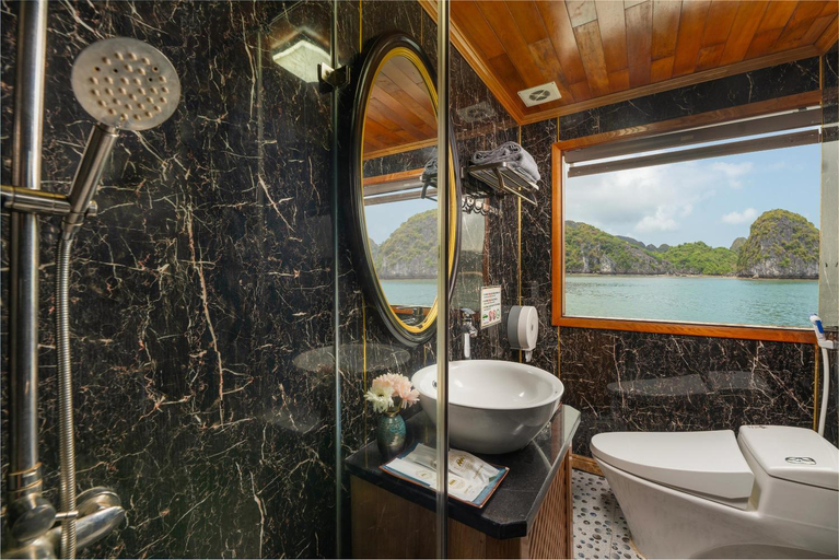 Bathroom 3, Alova Cruises, Hạ Long