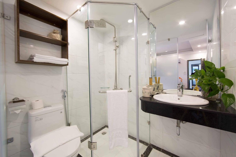 Bathroom 5, Sword Lake hostel and Spa, Hoàn Kiếm
