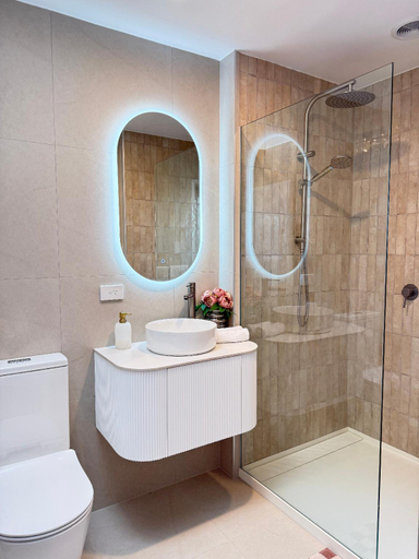 Bathroom 5, Hidden Gem , Waitakere
