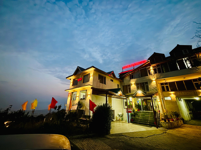 Others 5, Hotel Patnitop, Doda