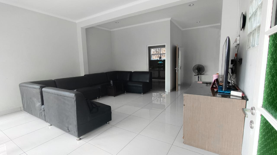 Others 3, Villa Bukit Indah, Sukabumi