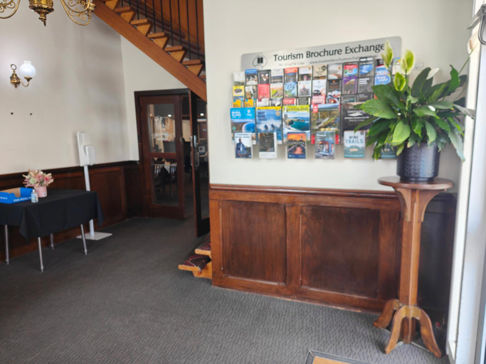 Public Area 2, Centennial Inn on Bathurst, Launceston - Pt B