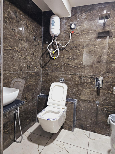 Bathroom, HOTEL RK VILLA , Ahmadabad