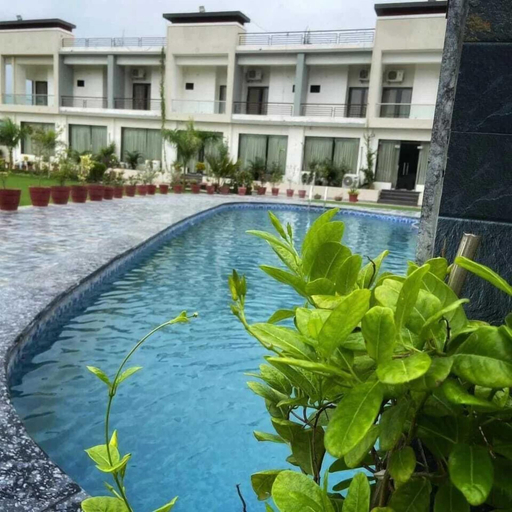 Outdoor pool 2, Vijaya Palace Resort, Banas Kantha