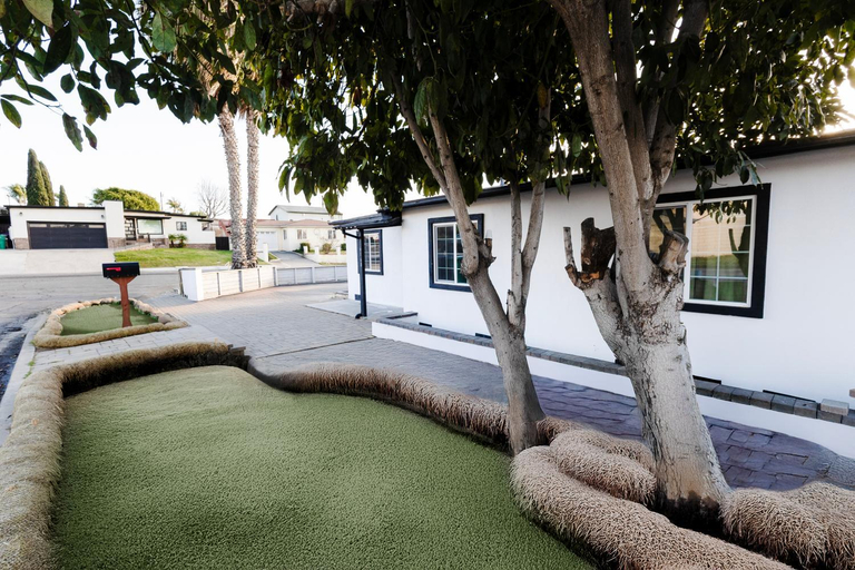 Exterior view 3, Exotic home Cumberland street by sdstay, San Diego