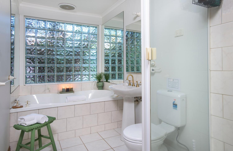 Bathroom 2, Botanica Retreat Garden Cabin in Olinda, Yarra Ranges - Dandenongs