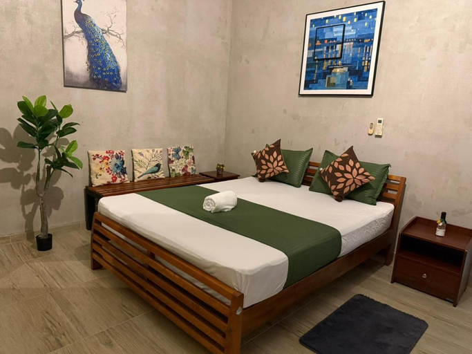 Bedroom 2, Mystay, K.F.G. & G. Korale