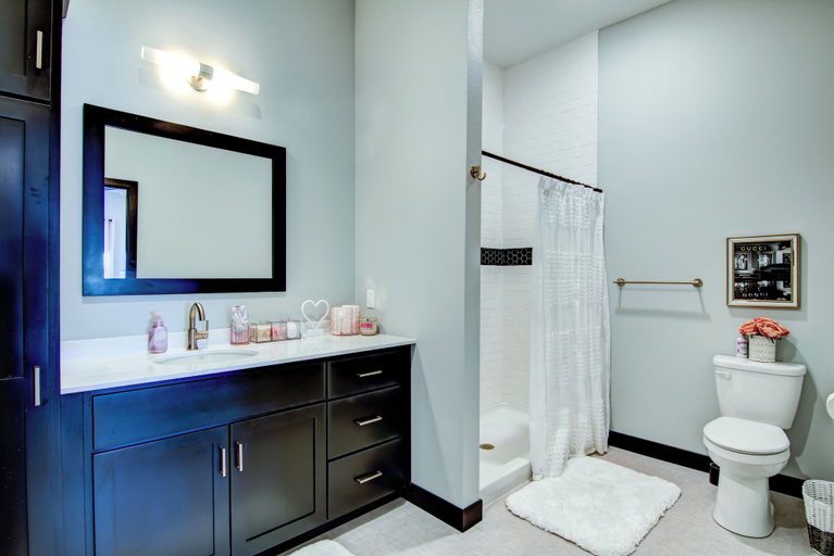 Bathroom 3, The Fairway, Eau Claire