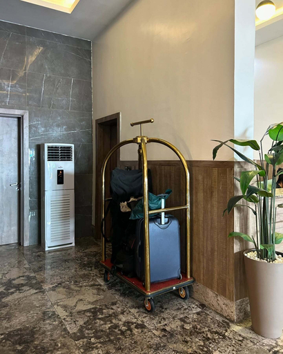 Interior detail, Divemer Hotel, AbujaMun