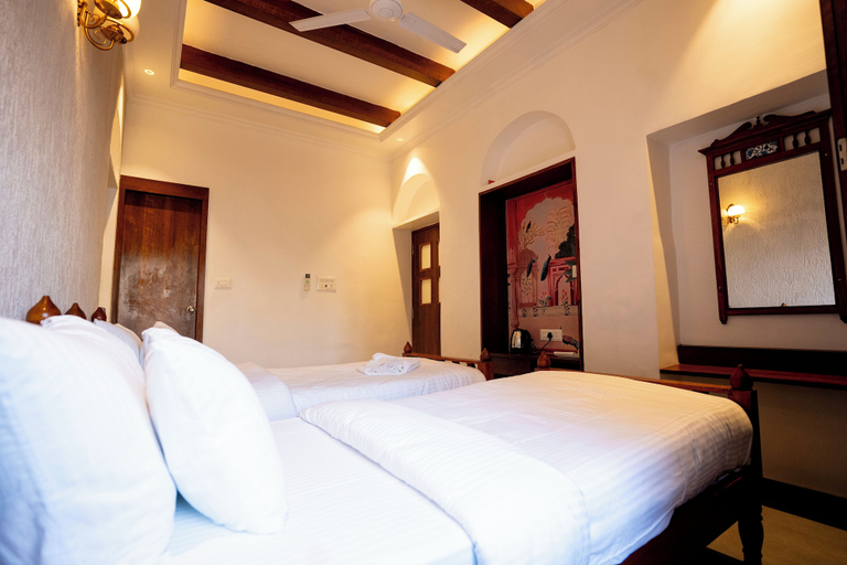 Room 4, SHIVA KASHI HOTEL, Varanasi