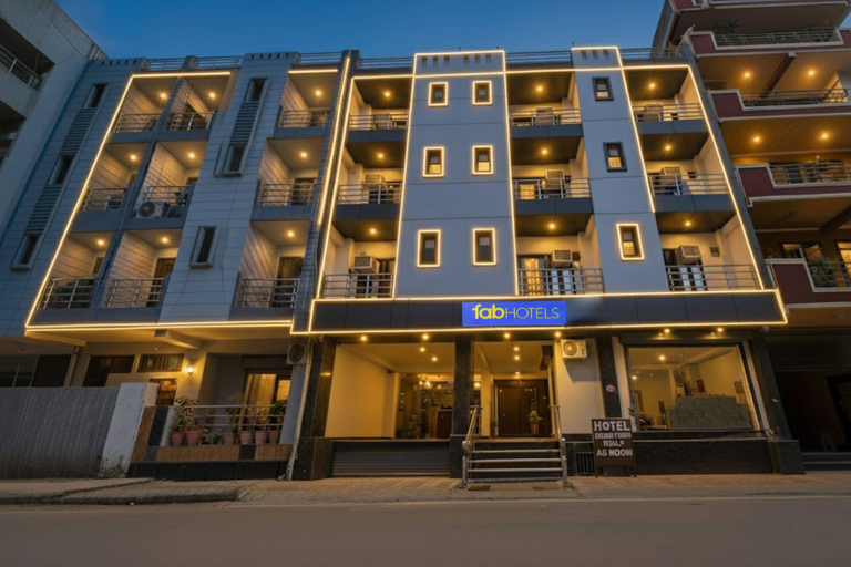 Exterior & Views 2, FabHotel The Yashobhumi, Delhi