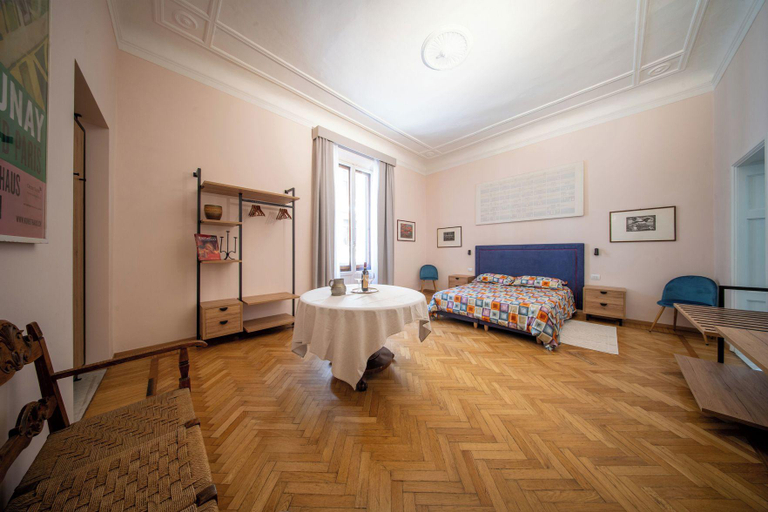 Bedroom 3, Mantellate 9, Florence