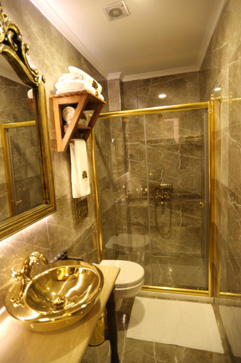 Shower 3, La Perla Boutique Hotel, İskenderun