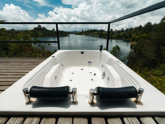 Sport & Beauty 2, Boato Hotel, Guatapé