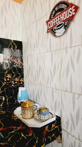 Food & Drinks 5, Mini studio meuble avec toutes les commodites au environs, Dakar