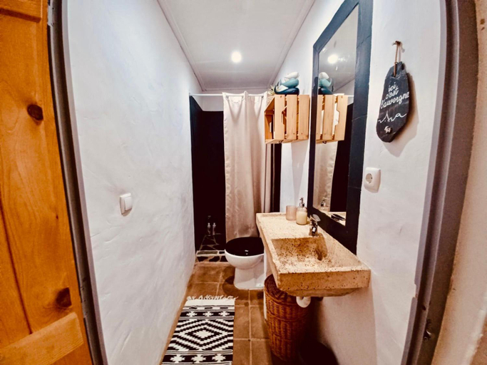 Bathroom 4, Estrela do Corval, Reguengos de Monsaraz