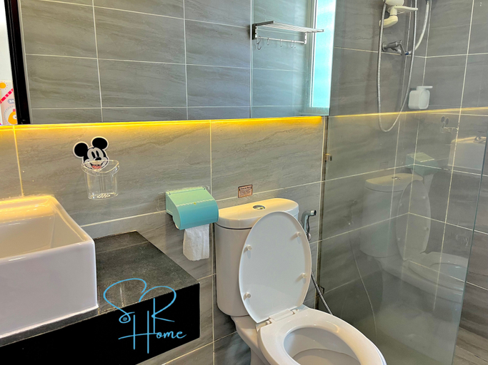 Bathroom, Daya Fun Kids Homestay by SR Home, Johor Bahru