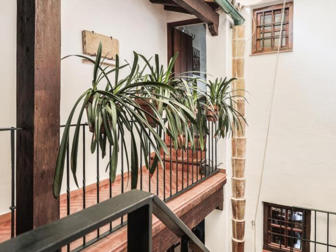 Others 5, Casa de La Juderia, Sevilla