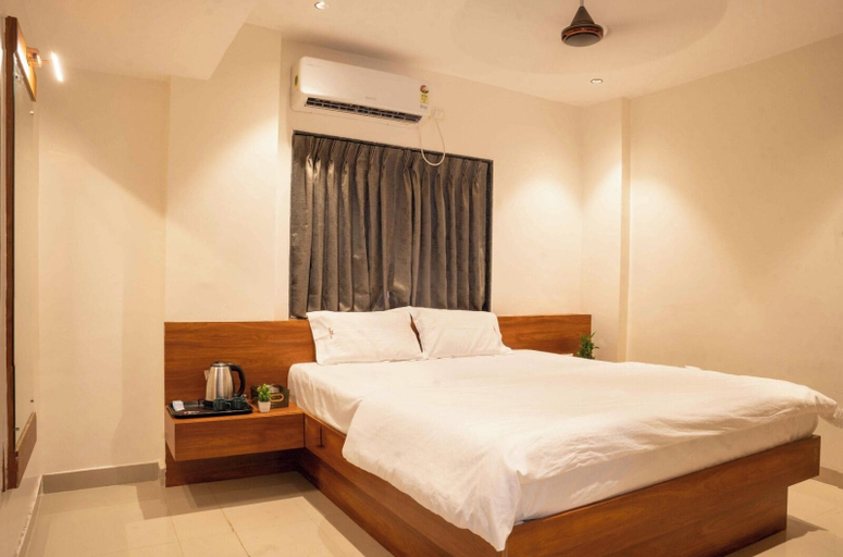 Room 1, Majestic Inn, Pune