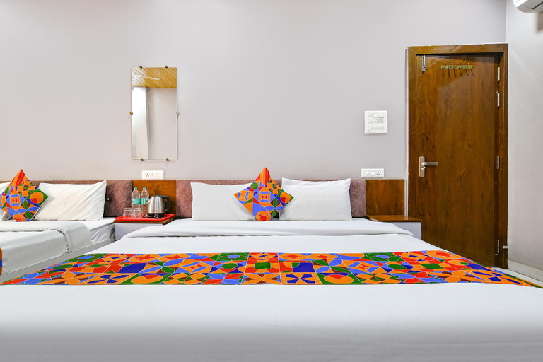 Bedroom 5, Via Kanha Palace, Ujjain