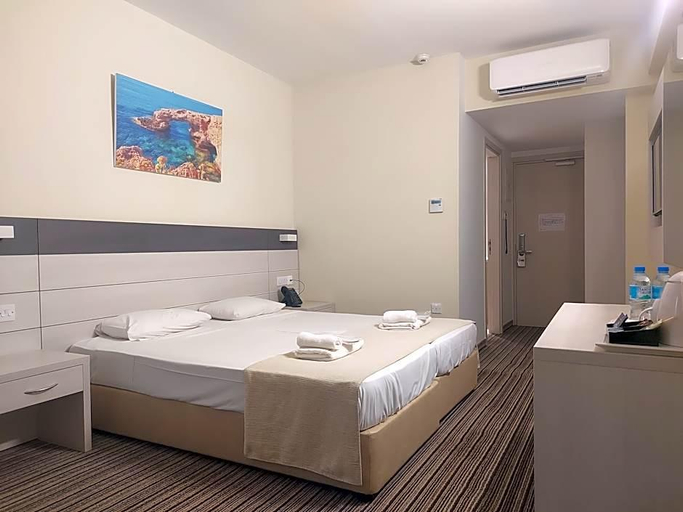 Bedroom 3, Christofinia Hotel