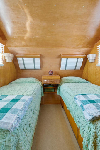 Bedroom 3, Starlite Vintage Resort, Fremont
