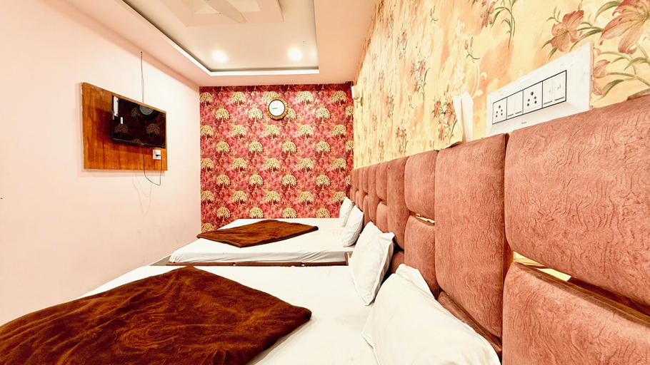 Room 3, Premium Hotel Sipra near Mahakal Temple, Ujjain