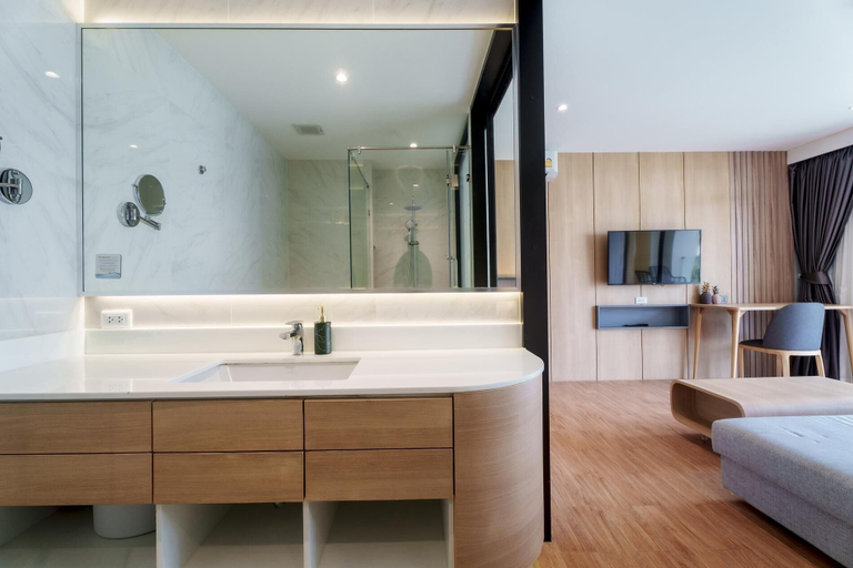Bathroom 5, Studio 1525 at Wyndham Garden Naiton Beach, Pulau Phuket