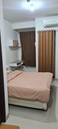 Bedroom, Apartemen Transpark Cibubur by Ririn, Depok