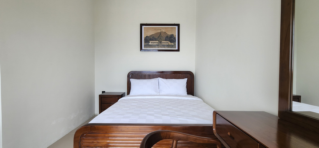 Others 2, Gajah 12 Lake View Resort, Ternate