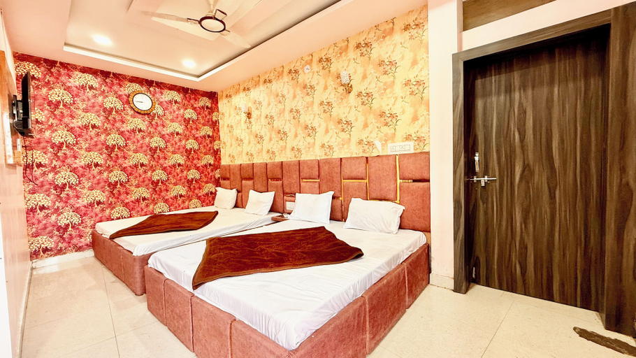 Room 2, Premium Hotel Sipra near Mahakal Temple, Ujjain