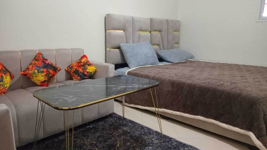 Room 5, Clean & Cozy Room in Aïn Chock, Casa Nearshore, Casablanca