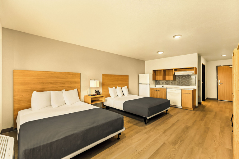 Room 4, LivAway Suites Phoenix-Glendale, Maricopa