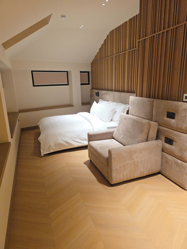 Room 4, Post Inn, Tiranës