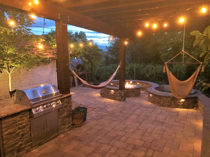 Terrace/patio 4, 6-Bedroom Tudor in the Historic District, Salt Lake